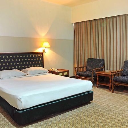 Hotel Banyuwangi Sintera Jakarta Exteriör bild