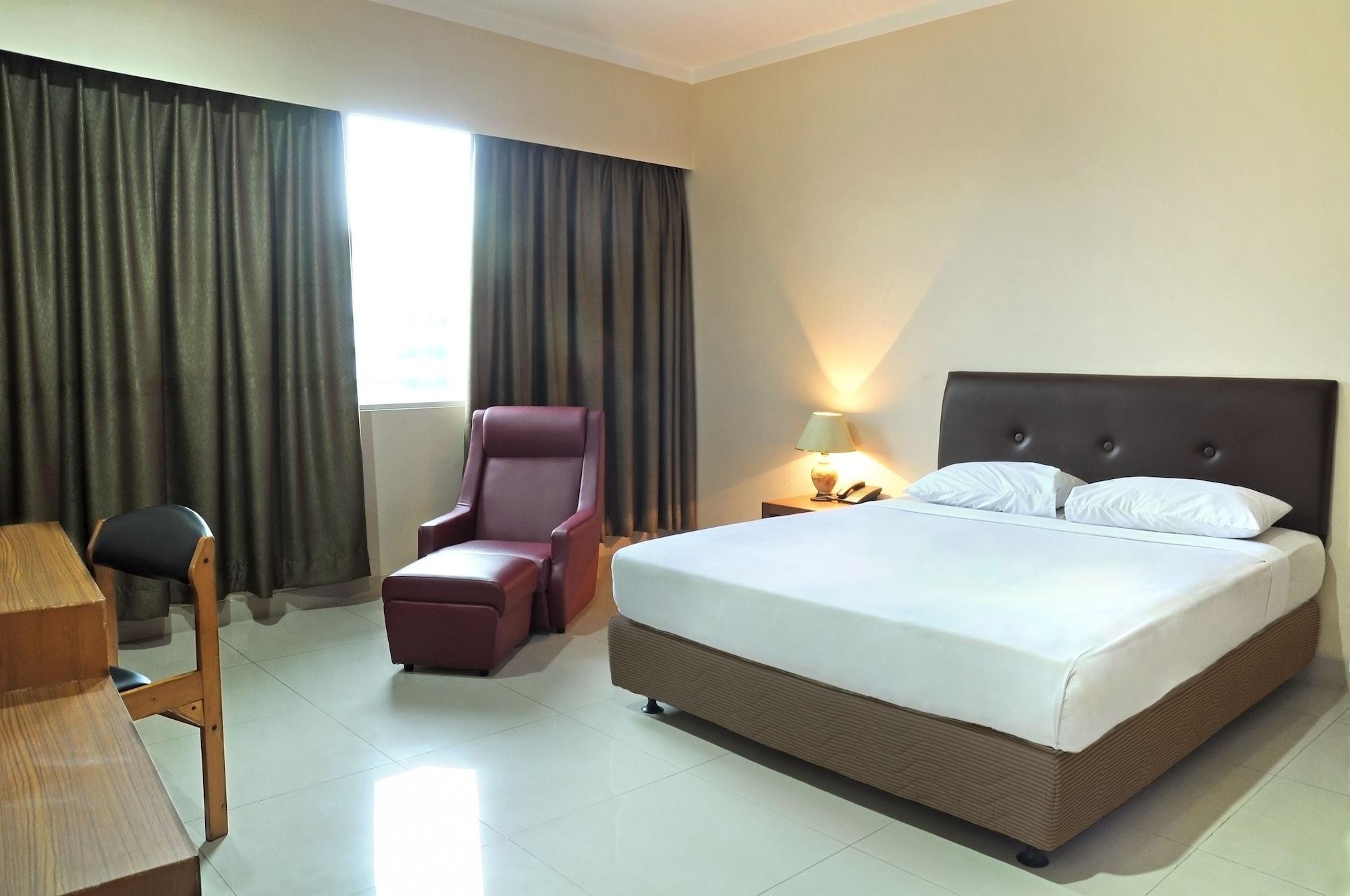 Hotel Banyuwangi Sintera Jakarta Exteriör bild