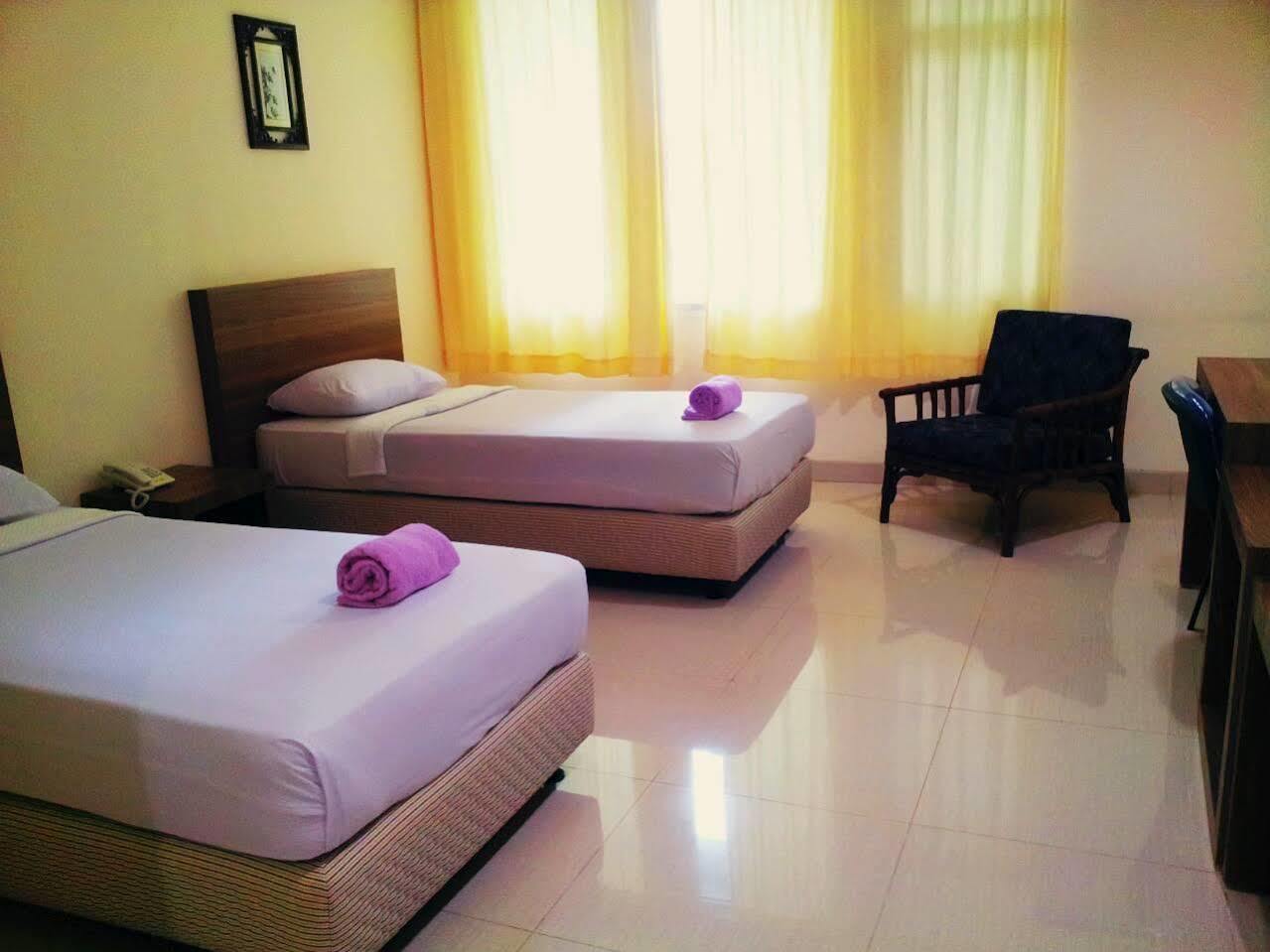 Hotel Banyuwangi Sintera Jakarta Exteriör bild